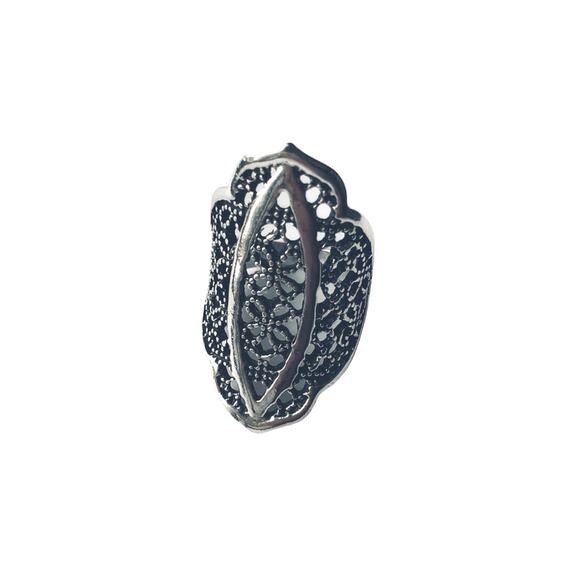 No brand Jewelry - Silver plated abstract ring Bohemian vintage look large chunky  Size 7.5